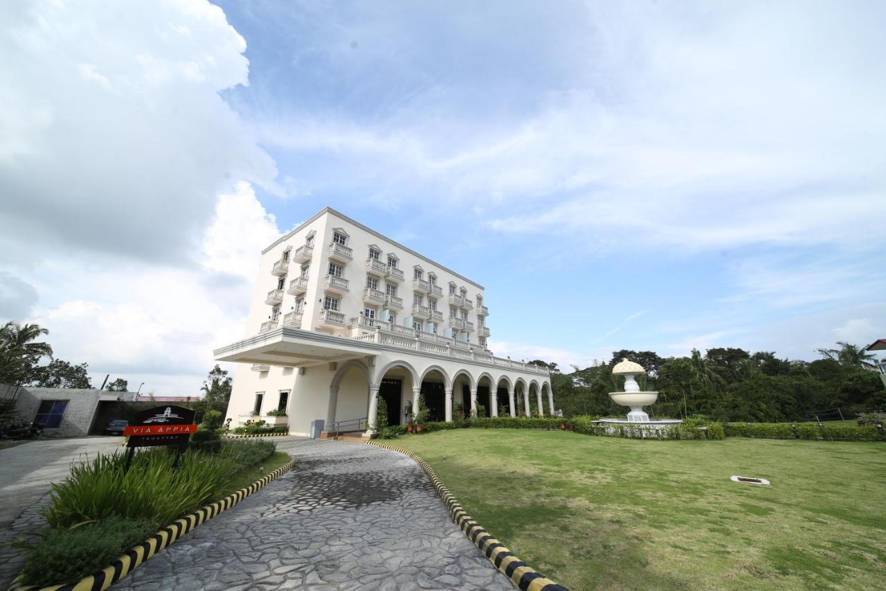 Via Appia Tagaytay Hotel Tagaytay City Exterior photo